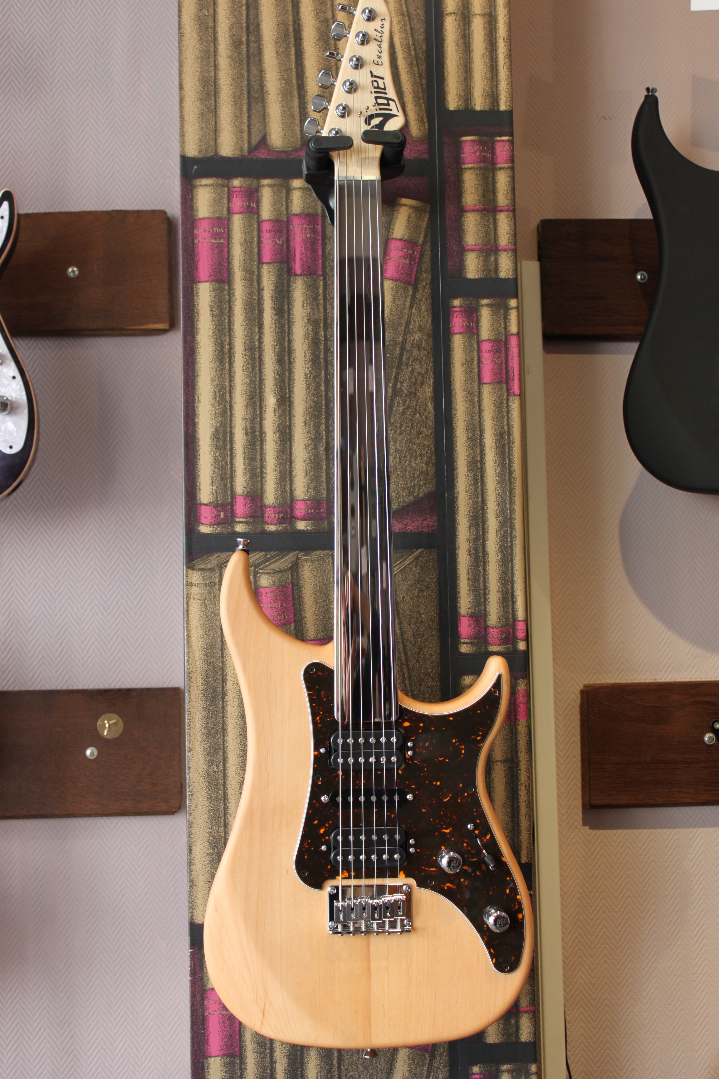 Electric Guitars Vigier Excalibur Surfreter Supra Natural Alder