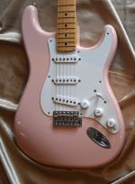 Fender STRATOCASTER AMERICAN VINTAGE  R1956 SHELL PINK anne 2013