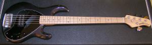 Musicman - Stingray 5 H Sapphire Black MN / Plaque Black
