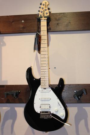 Musicman -  Black
