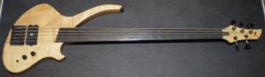 Wild Custom - Lina 5 Fretless 
