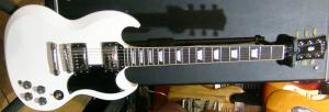 Tokai - SG Blanche
