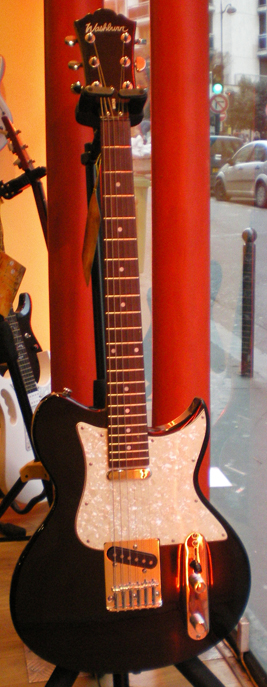 Washburn - WI 36 Noire
