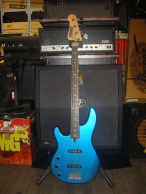 Yamaha - BB 350 Gaucher Bleue
