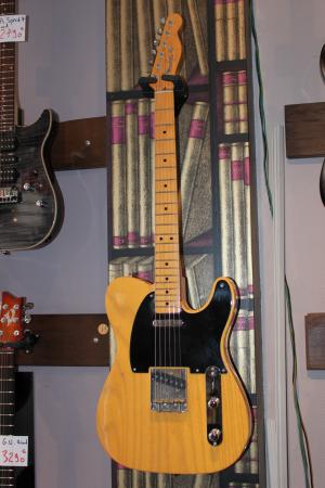 Fender - Telecaster American Vintage 52   Butter Scotch

