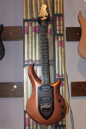Musicman - John Petrucci Majesty 6 Copper Fire
