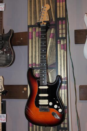 Fender - Stratocaster Ultra 1993 Mystic sunburst
