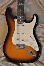 Fender STRATOCASTER  SUNBURST  40 TH ANNIVERSARY 1994