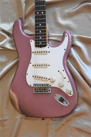 Fender - Custom Shop -  
