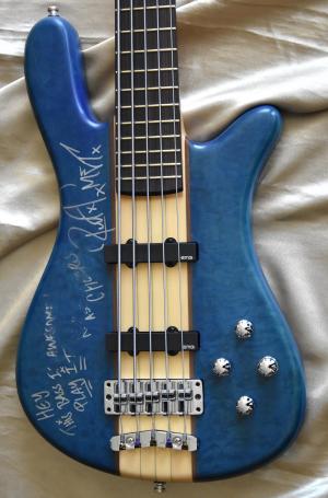 Warwick - STREAMER 5 ARTIST ROBERT TRUJILLO AUTOGRAPHED année 2012    
