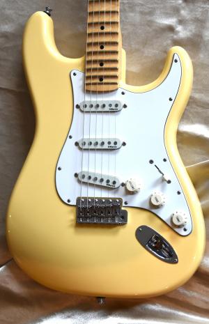 Fender - YNGWIE  MALMSTEEN STRATOCASTER  année 2009 
