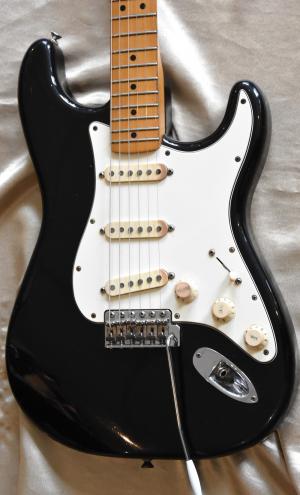 Fender - STRATOCASTER  AUTHENTIC JIMI HENDRIX  2015 RELIC 
