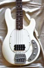 Musicman STINGRAY 4 White  ann�e 1995