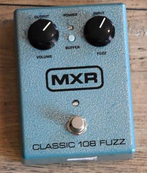 MXR - CLASSIC 108 FUZZ 
